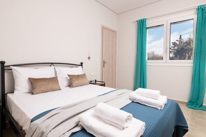 2 slaapkamers, een kluis op de kamer, een strijkplank/strijkijzer