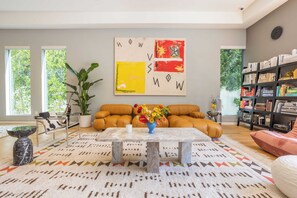 Villa (4 Bedrooms) | Interior - Luxe Weho Villa, Walk to Melrose Ave, Pool + Hot Tub North Vista by Avantstay (Los Angeles)