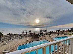 Apartment, Mehrere Betten, Balkon, Meerblick (#430 - No Pets) | Ausblick vom Zimmer