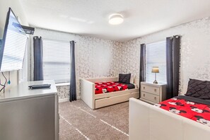 8 chambres, bureau, fer et planche à repasser, Wi-Fi gratuit