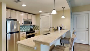 Private kitchen - Grand Sandestin by Southern Vacation Rentals (Miramar Beach)