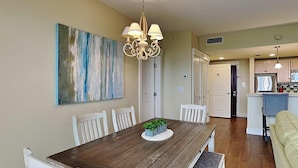 Dining - Grand Sandestin by Southern Vacation Rentals (Miramar Beach)