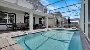A heated pool - New Listing! Champions Gate Resort, 10mi to Disney & 21mi to Universal - GRH747717 (Davenport)