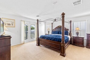 6 Schlafzimmer, Schreibtisch, Bügeleisen/Bügelbrett, kostenloses WLAN