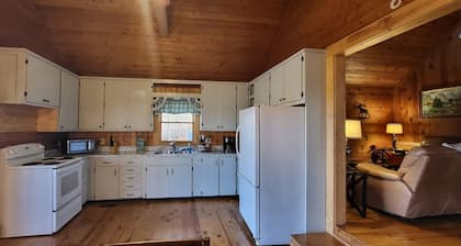 Lake View Cabin in ranger GA 4 Bedrooms