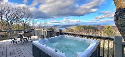 Lake View Cabin in ranger GA 4 Bedrooms