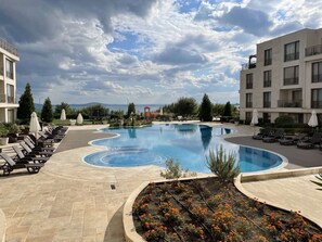Seasonal outdoor pool