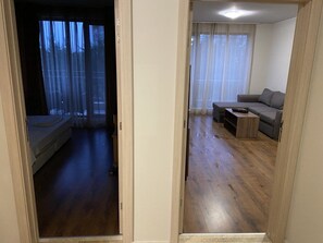 1 bedroom, soundproofing, iron/ironing board, free WiFi