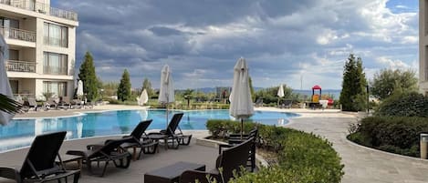 Piscine extérieure (ouverte en saison)