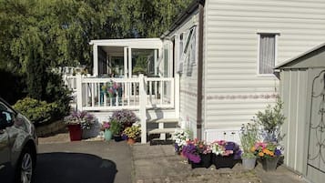 Cabin | Parking | Free self parking