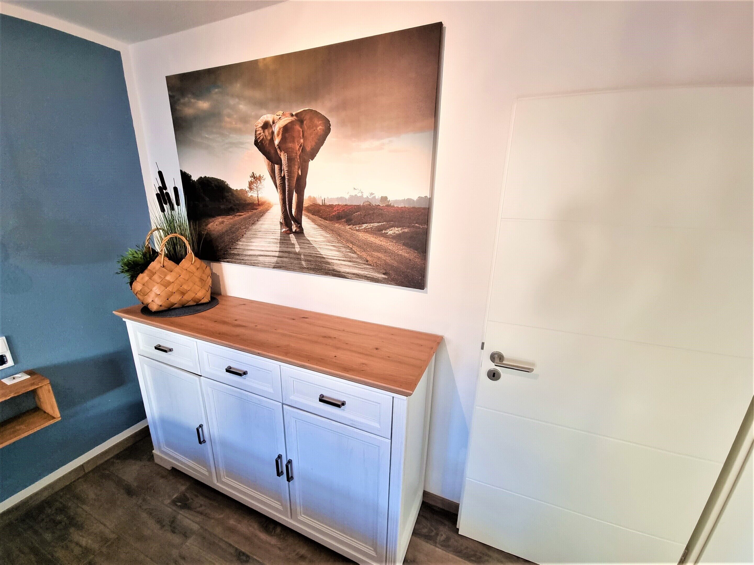 liebevoll dekoriertes Schlafzimmer