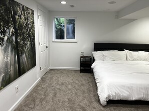 4 dormitoris, planxa i posts de planxar, un bressol de viatge i wifi