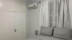 Interior - Modern Luxury Home in Queensboro (Kingston)