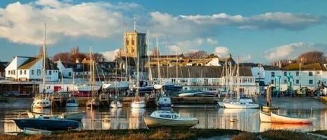 Talo | Huvivenesatama