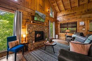 Smart-TV, Kamin, Videospiele