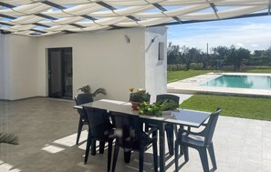 Outdoor dining - Gorgeous home in Mesagne (Mesagne)