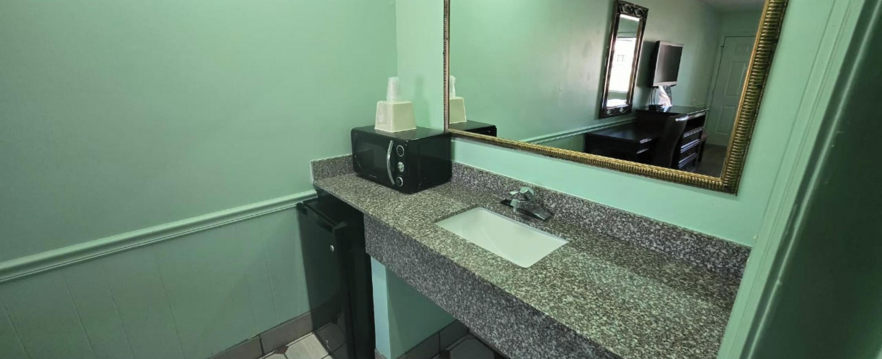 Free toiletries, towels