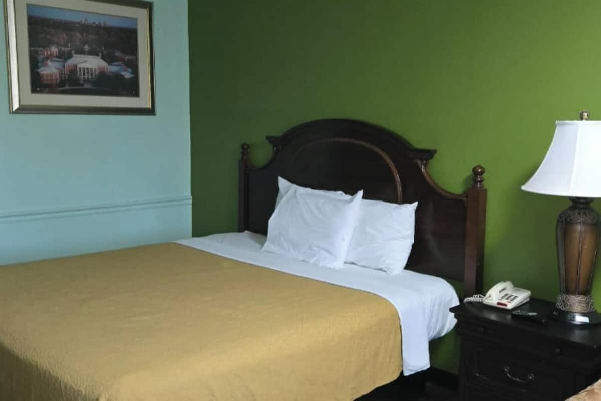 Escrivaninha, Wi-Fi de cortesia, roupa de cama