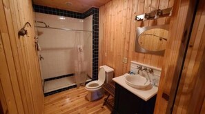 Toallas y papel de baño 