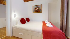 2 camere, ferro/asse da stiro, Wi-Fi gratuito, lenzuola