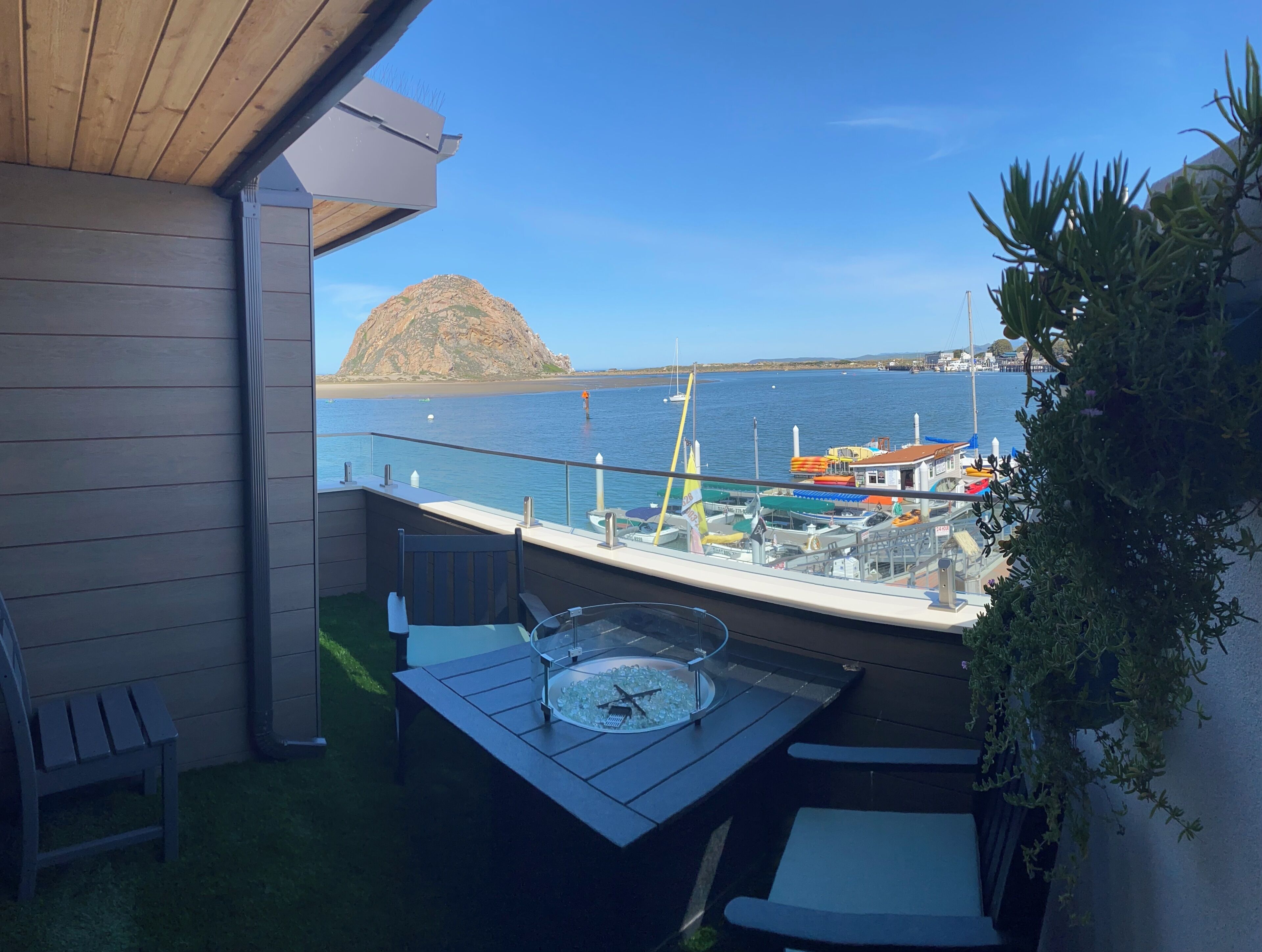 高级房, 1 张特大床和 1 张沙发床, 海洋景观 | 露台