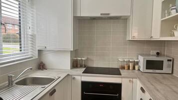 Fridge, microwave, oven, dishwasher