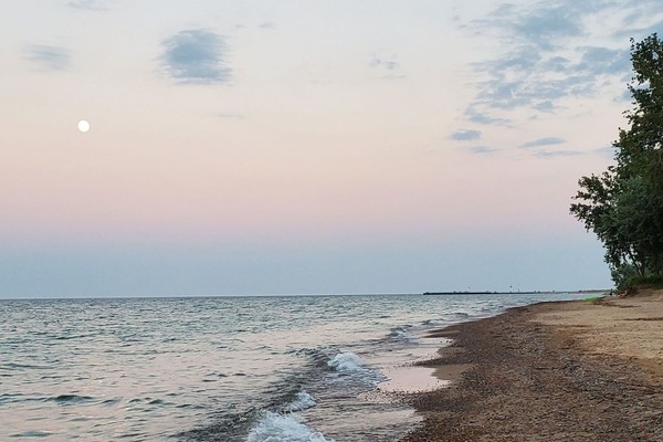 Beach nearby, beach towels