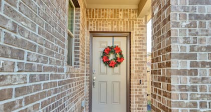Family & Pet Friendly house close to Lake Georgetown-Sleeps 10