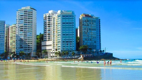 Exterior - Ed. Saquarema (Guarujá)