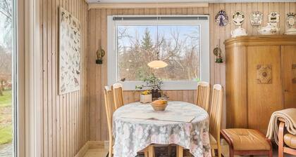 Cozy home in Stubbekøbing with WiFi