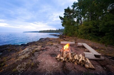 Lovely 3 bedroom, 3 bath cabin at Grand Superior Lodge, North Shore.  