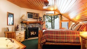 3 bedrooms, WiFi (free), bed sheets - Lovely 3 bedroom, 3 bath cabin at Grand Superior Lodge, North Shore.   (Two Harbors)