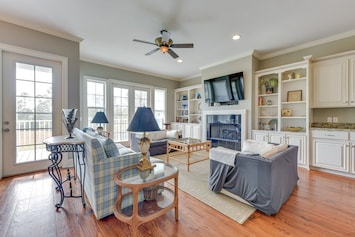 St Marys Vacation Rental | 3BR | 3.5BA | Step-Free Access w/ Elevator