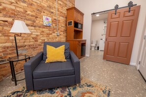 Hartwell Suites - Suite 3