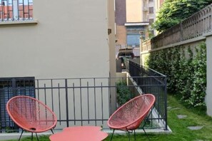 Property grounds - 1 bedroom apartment in milan (Milano)