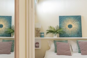 1 habitación, tabla de planchar con plancha, wifi y ropa de cama 