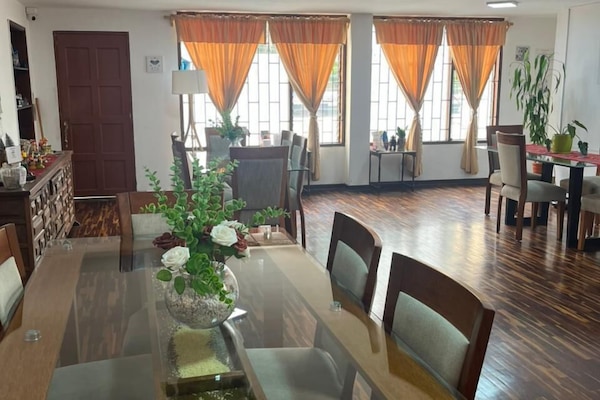 Desayuno completo incluido todos los días