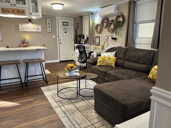 Smart-TV, Videospiele, Bücher, Videothek