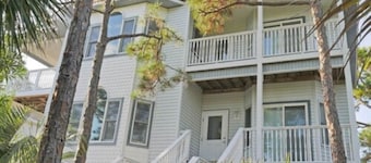 4C & Sand • Private Pool • Steps to Beach