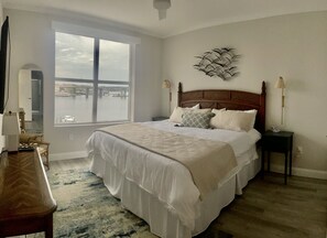 2 habitaciones, tabla de planchar con plancha, cuna de viaje y wifi