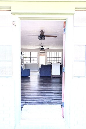 Interior - "Honey Hole on Lake Seminole" Lake front home with Boat Lift and Beautiful Views (Donalsonville)