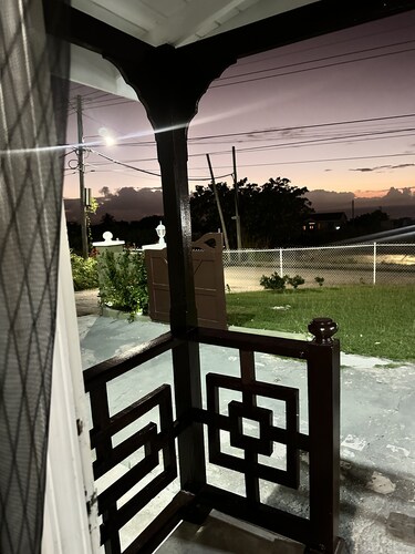 West View 3- Modern Studio Apartment