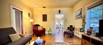 Joe's Downtown Bungalow