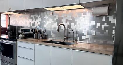 Joe's Bike Shop w/ Garage and EV Charging