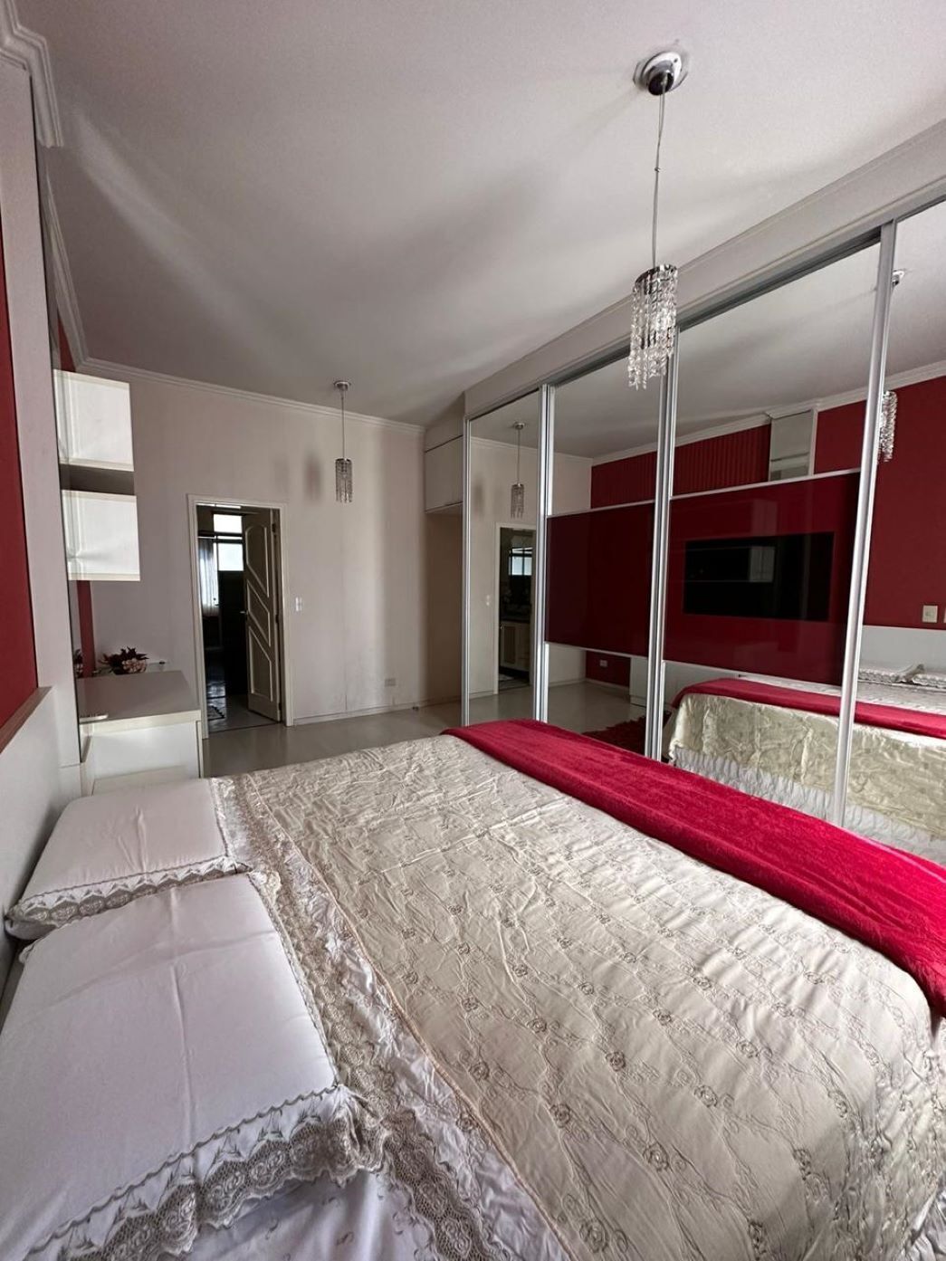 4 bedrooms, WiFi, bed sheets