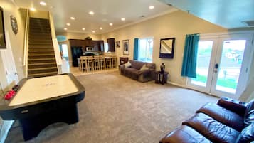 Smart TV, DVD player, books