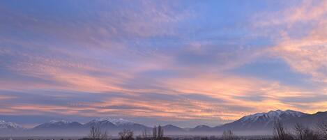 1 slaapkamer, een bureau, reisbedje, wifi