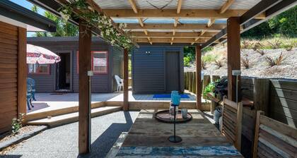 Lake Escape - A Magic Getaway
Trout Fishing, Kayaking, space for tents or boats