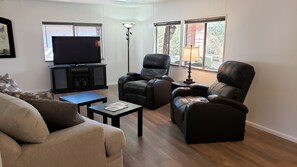 Televisio, pöytäjalkapallopöytä