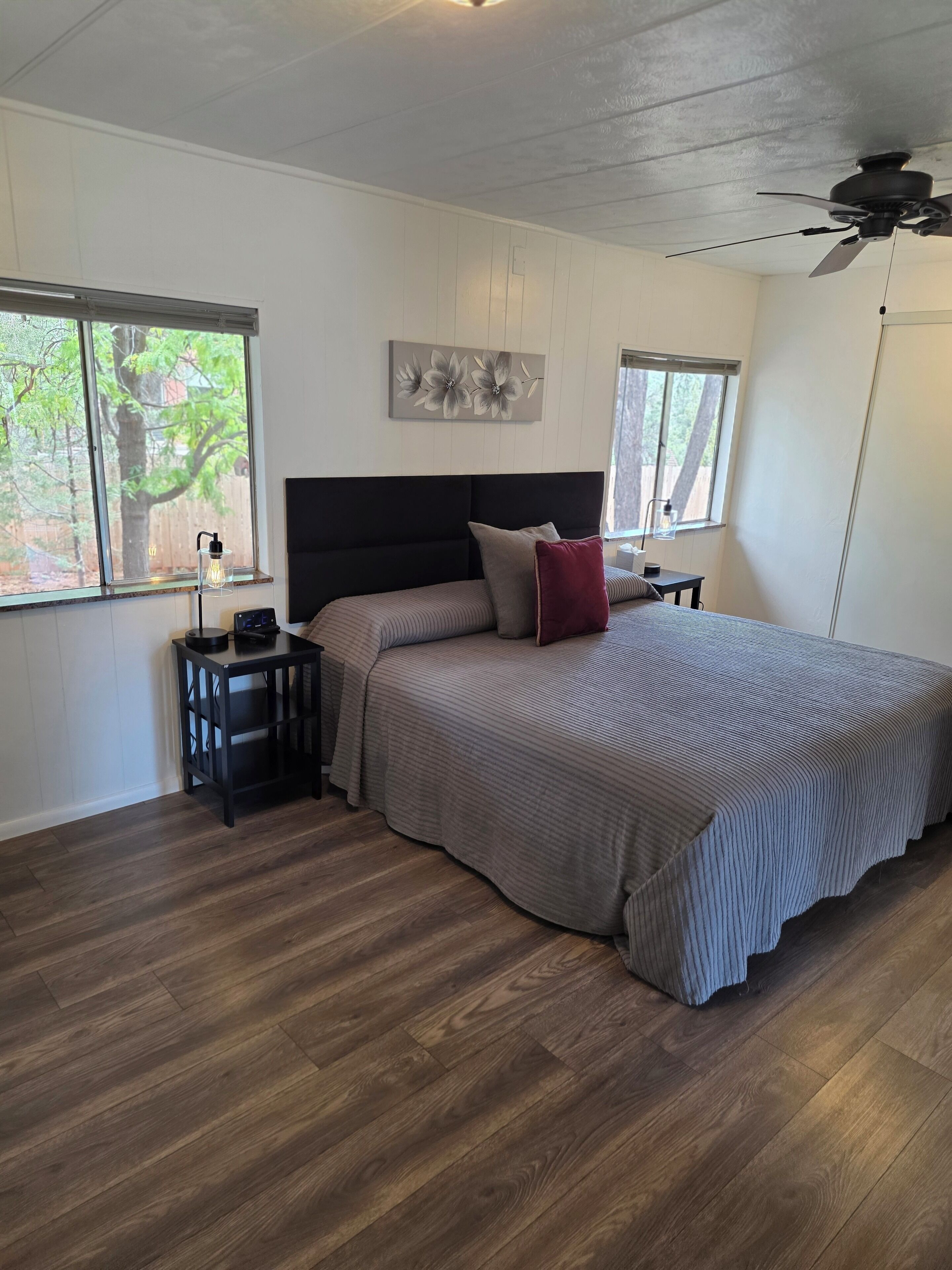 2 Schlafzimmer, Zimmersafe, Bügeleisen/Bügelbrett, kostenloses WLAN